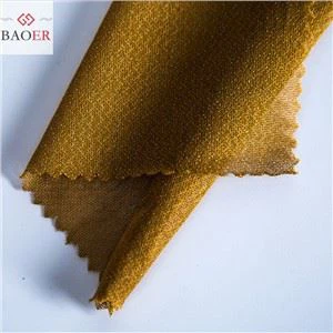 What are the factors affecting the quality of knitted interlining?